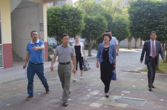 寶安區(qū)教育局副局長范培川親臨標尚學(xué)校指導(dǎo)工作