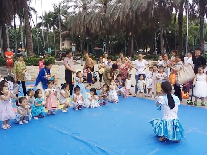 〈萬(wàn)科城中心〉小貓小貓“喵喵”，寶貝們一起做運(yùn)動(dòng)