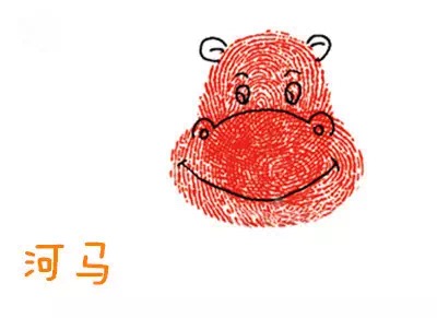 用小手作畫，竟畫出了一個動物世界！