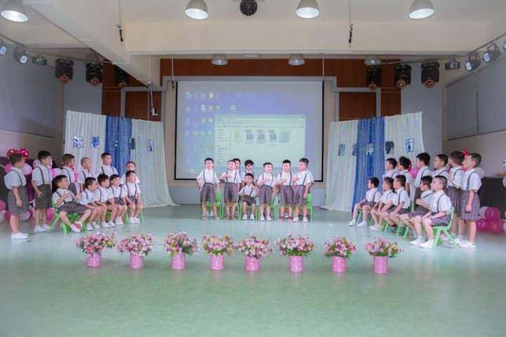 濃濃二幼情，師恩伴我行！—公明二幼大班畢業(yè)典禮！