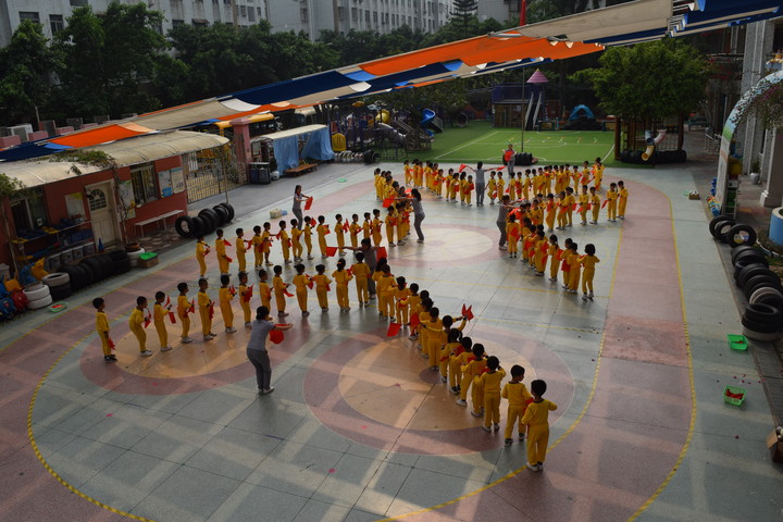 創(chuàng)佳績，健身體 ——公明二幼早操比賽活動報道