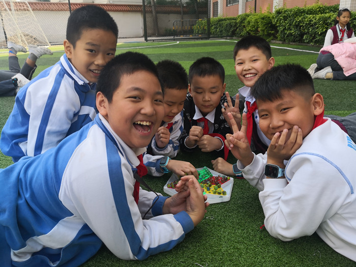 奇妙、快樂(lè)、創(chuàng)新——小學(xué)部“玩轉(zhuǎn)數(shù)學(xué)”活動(dòng)周拓展學(xué)生思維創(chuàng)造力